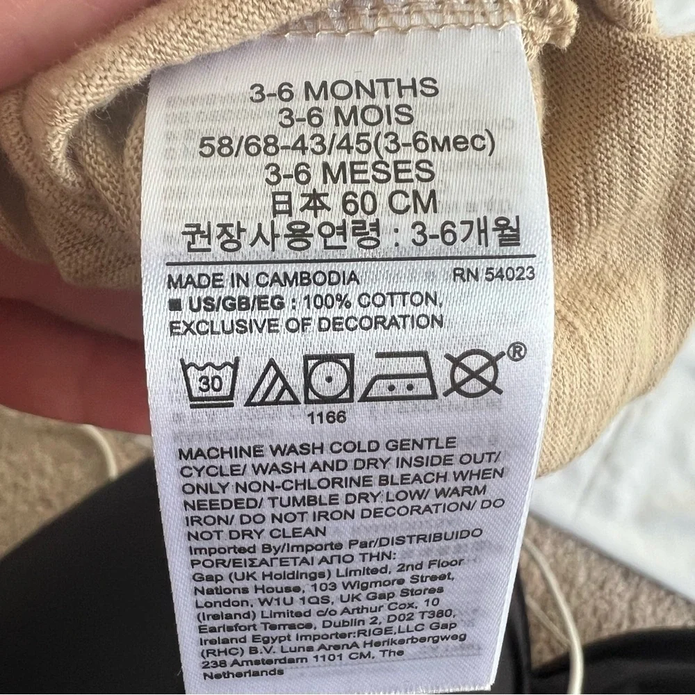 Gap Organic Cotton Shorty One Piece in New Sand Beige Size 3-6 Months